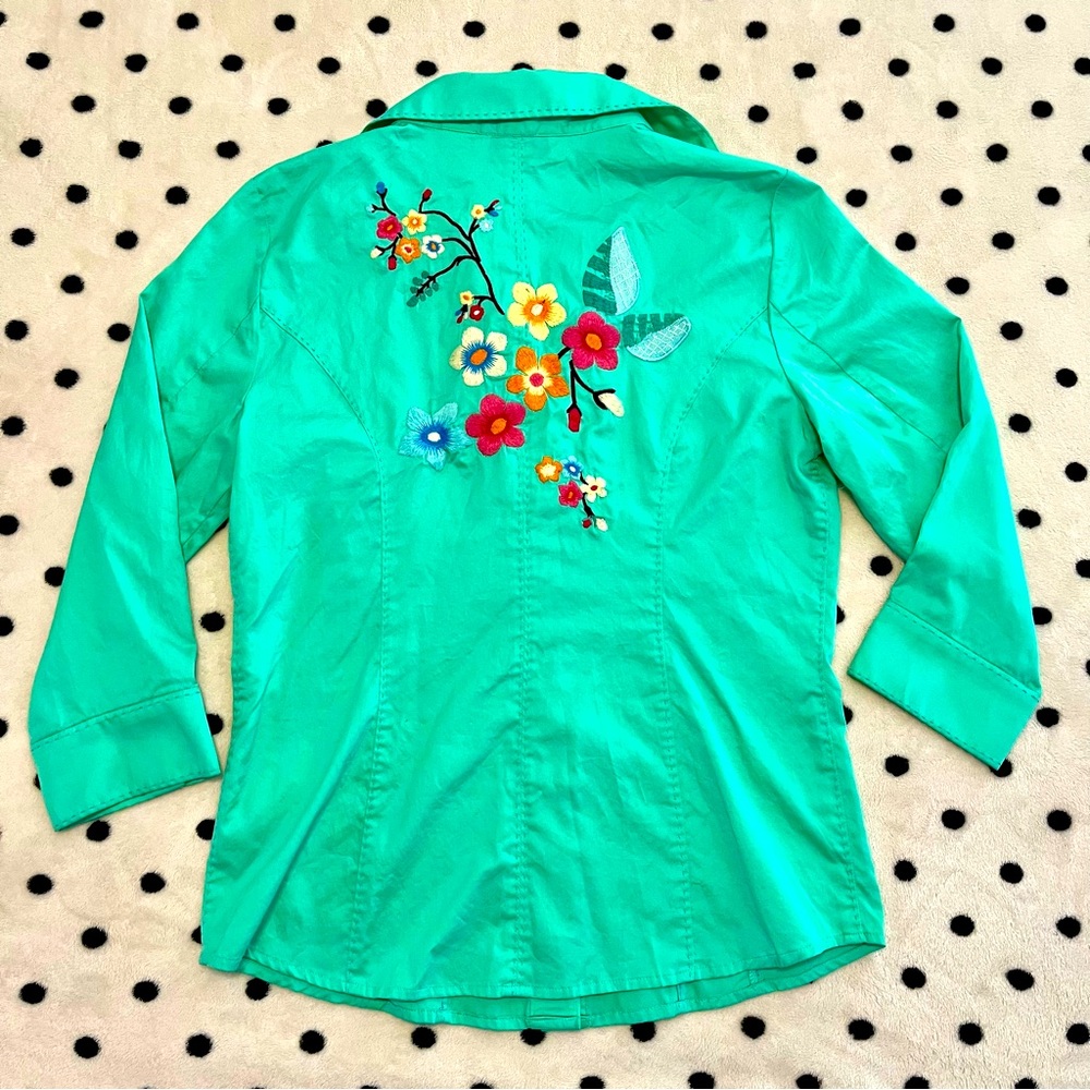 Dana Buchman NWT Spearmint Blouse Size 8